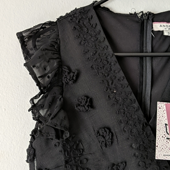 Andree by Unit Textured Black Dress - Picture 3 of 5